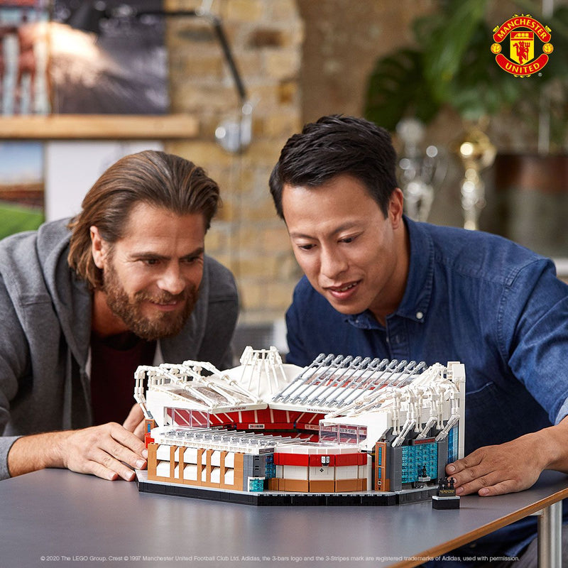 LEGO Manchester United Voetbal stadion 10272 Creator Expert