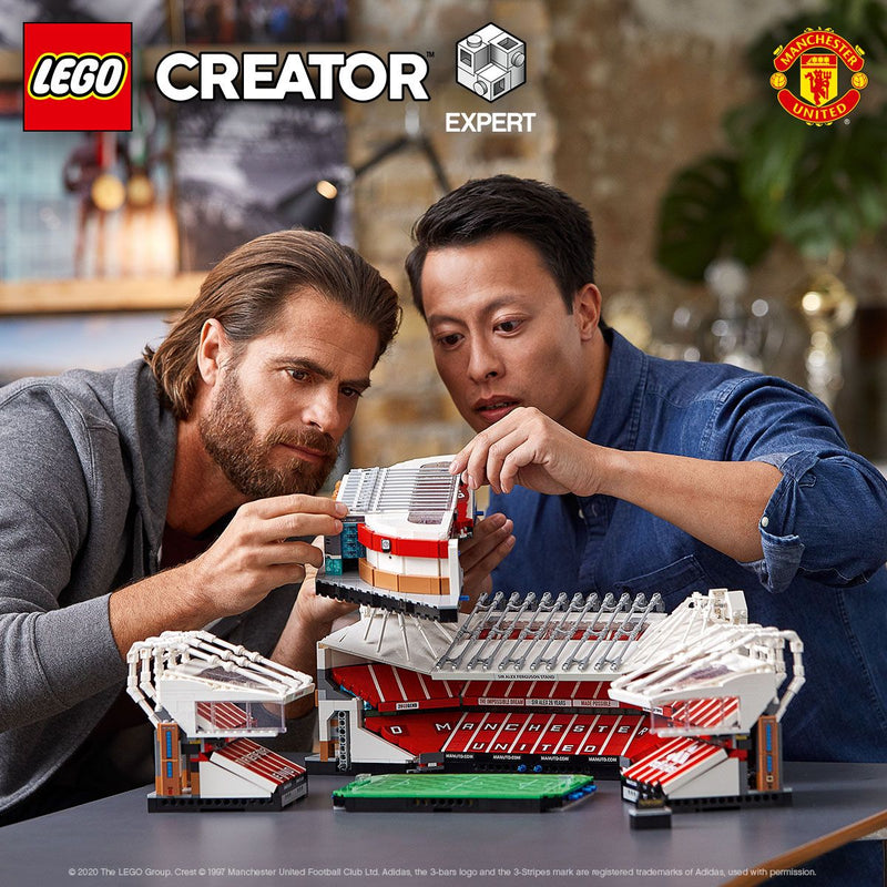 LEGO Manchester United Voetbal stadion 10272 Creator Expert