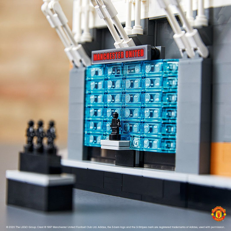 LEGO Manchester United Voetbal stadion 10272 Creator Expert