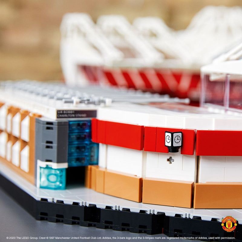 LEGO Manchester United Voetbal stadion 10272 Creator Expert