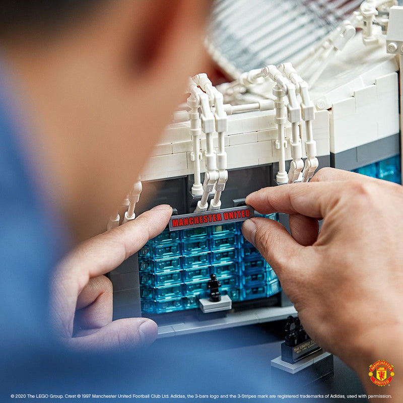 LEGO Manchester United Voetbal stadion 10272 Creator Expert