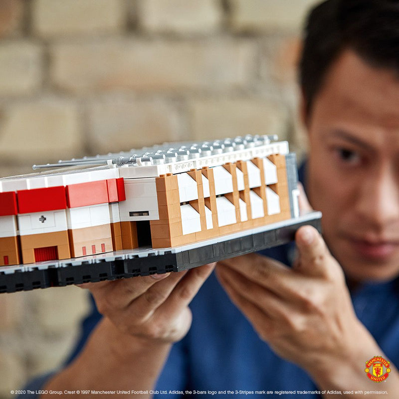 LEGO Manchester United Voetbal stadion 10272 Creator Expert