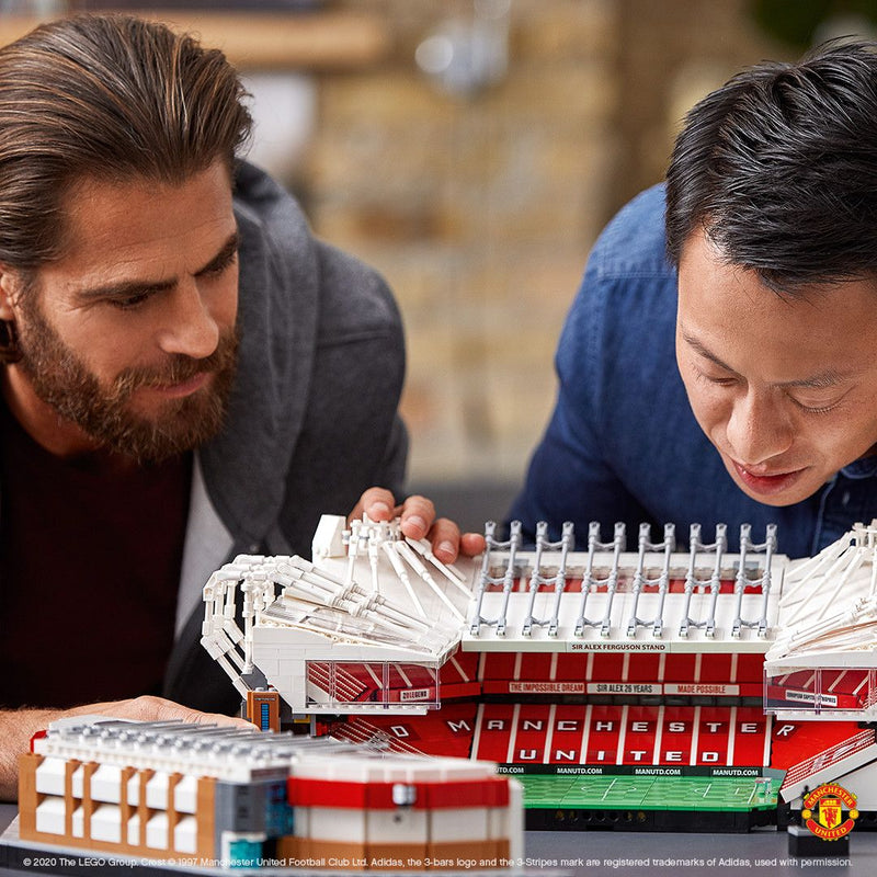 LEGO Manchester United Voetbal stadion 10272 Creator Expert