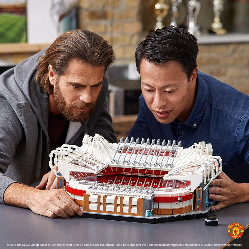 LEGO Manchester United Voetbal stadion 10272 Creator Expert