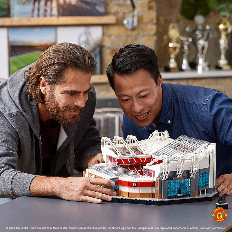 LEGO Manchester United Voetbal stadion 10272 Creator Expert