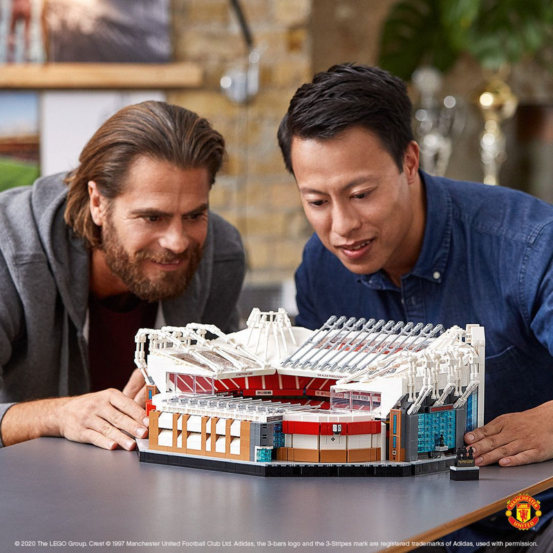 LEGO Manchester United Voetbal stadion 10272 Creator Expert
