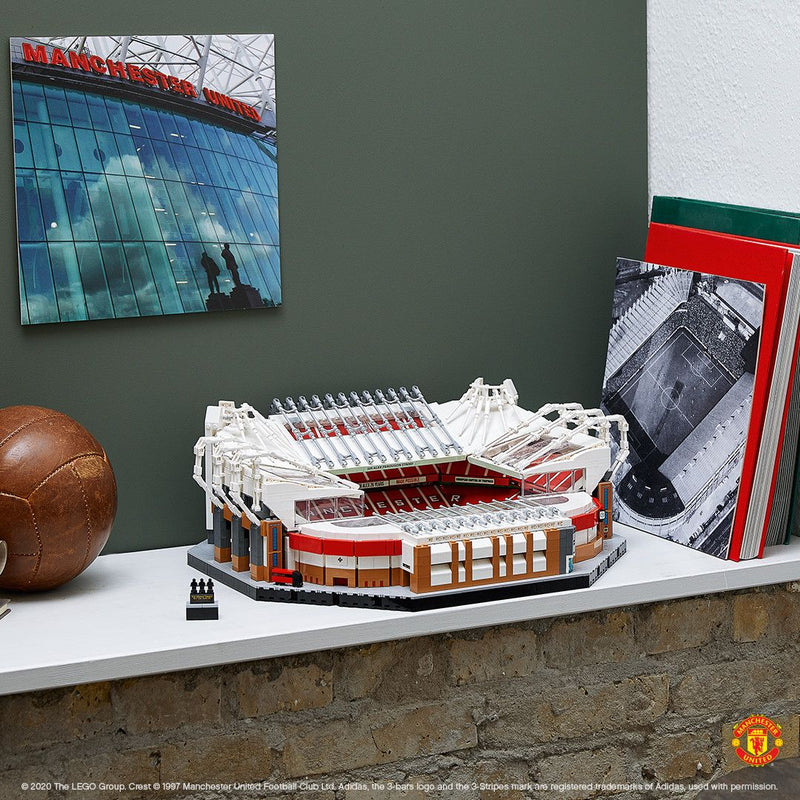 LEGO Manchester United Voetbal stadion 10272 Creator Expert