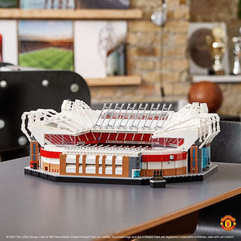 LEGO Manchester United Voetbal stadion 10272 Creator Expert