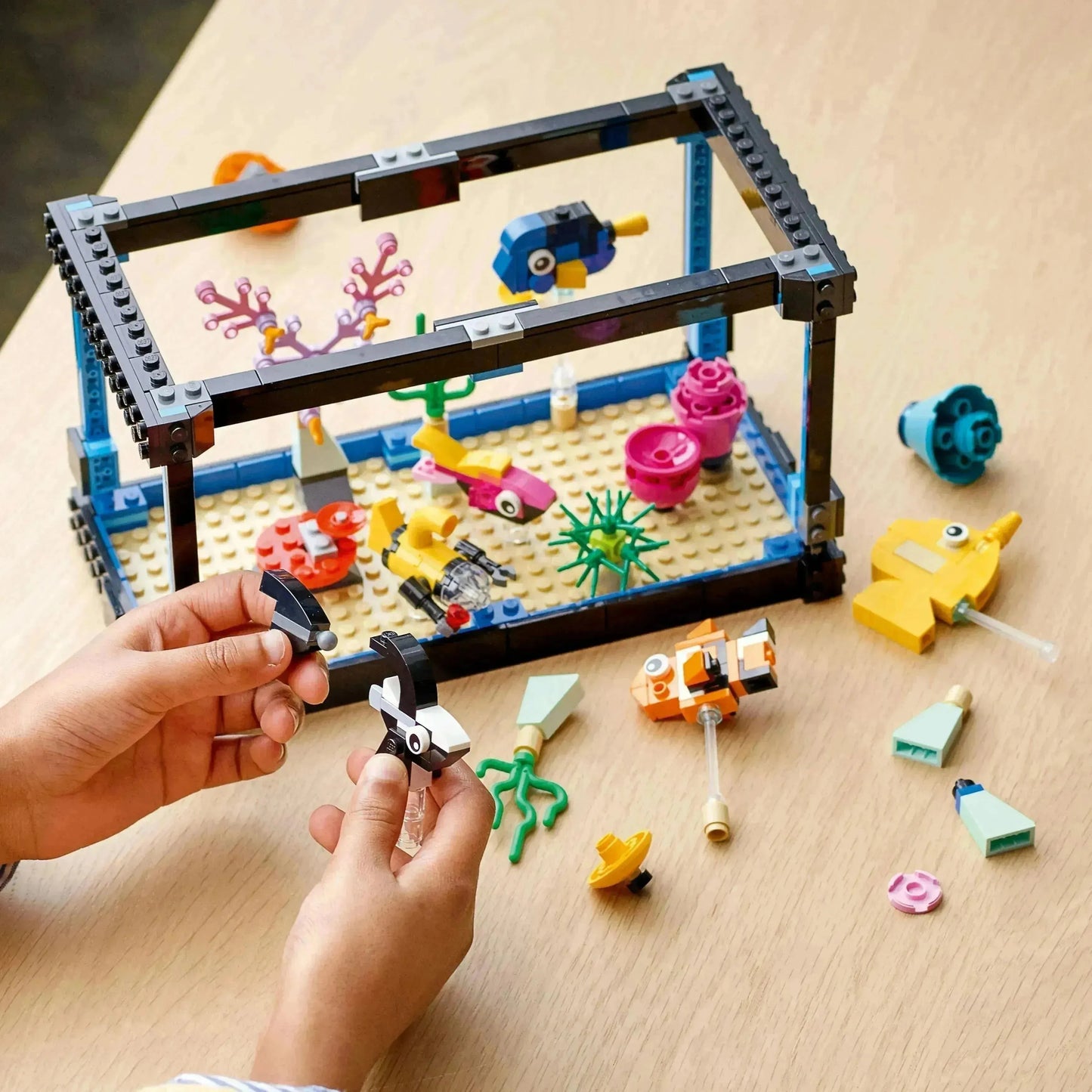 LEGO Aquarium met vissen 31122 Creator