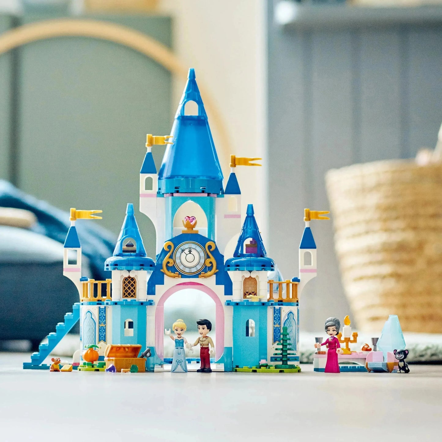 LEGO Het Disney kasteel van Assepoester en de knappe prins 43206 Disney
