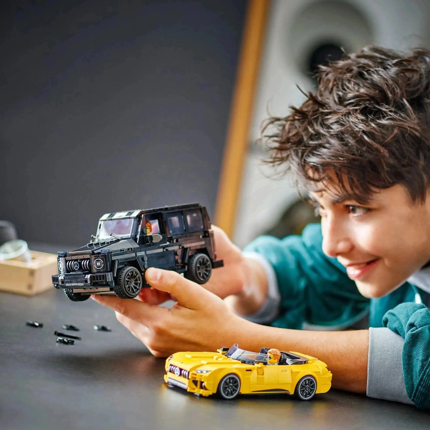 LEGO Mercedes-AMG GT Roadster 2024 & AMG G 63 76924 Speedchampions