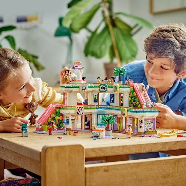 LEGO Heartlake City winkelcentrum 42604 friends LEGO FRIENDS @ 2TTOYS | Official LEGO shopšš„° LEGO ā¬. 99.98