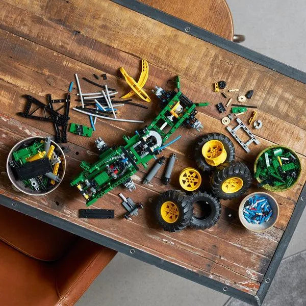 LEGO John Deere 948L-II houttransportmachine 42157 Technic LEGO TECHNIC @ 2TTOYS LEGO ā¬. 159.99