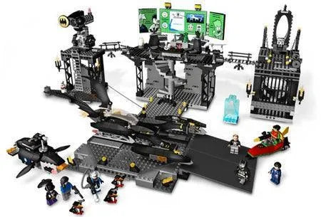 LEGO The Batcave: The Penguin and Mr. Freeze's Invasion 7783 Batman LEGO The Batcave: The Penguin and Mr. Freeze's Invasion 7783 Batman 7783 @ 2TTOYS | Official LEGO shopšš„° LEGO ā¬. 89.99