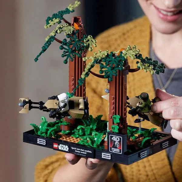 LEGO Endor Speeder Bike Chase Diorama 75353 StarWars LEGO STARWARS @ 2TTOYS | Official LEGO shop😊🥰 LEGO €. 67.48